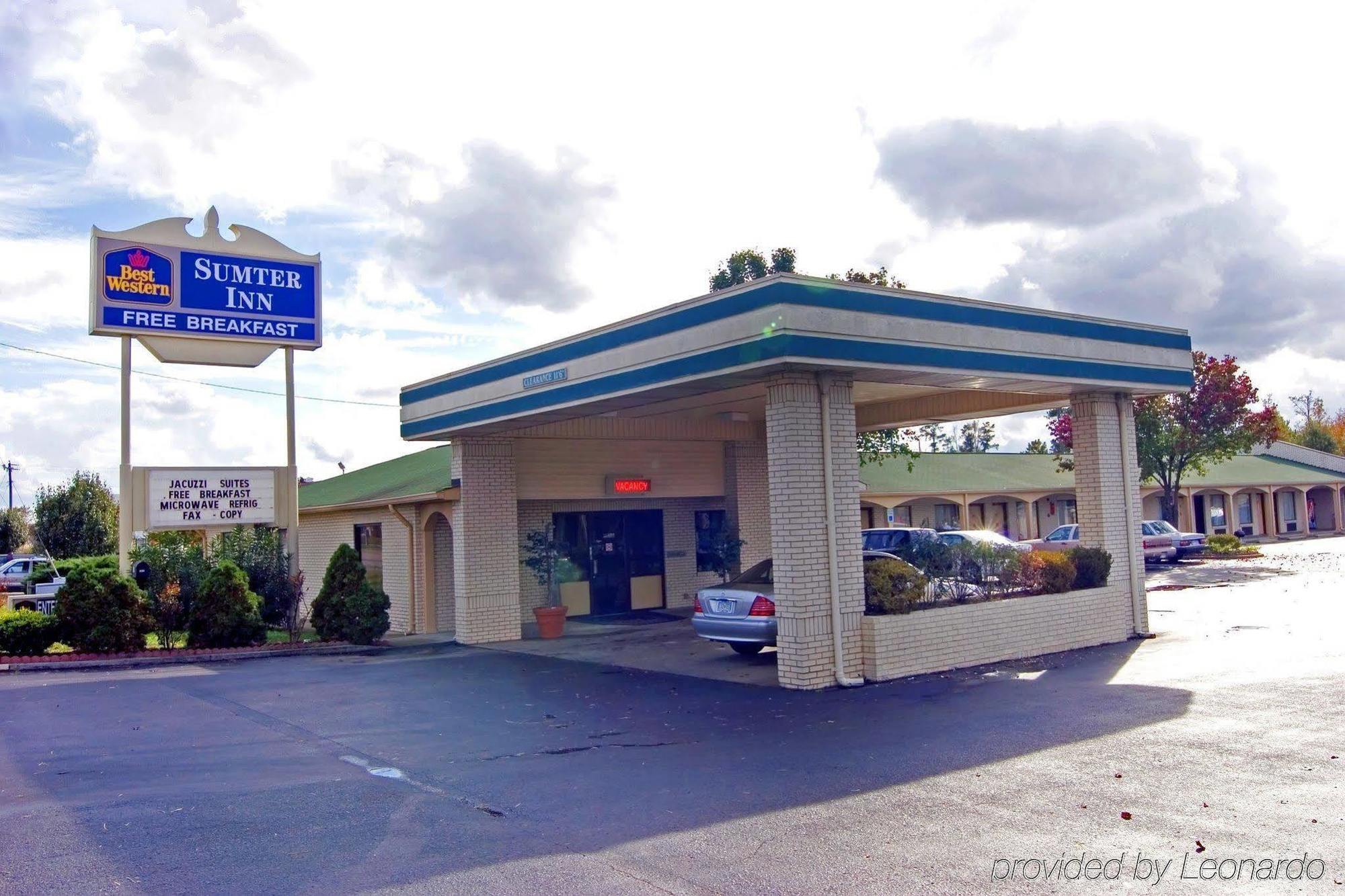 Super 8 By Wyndham Sumter Motel Exterior photo